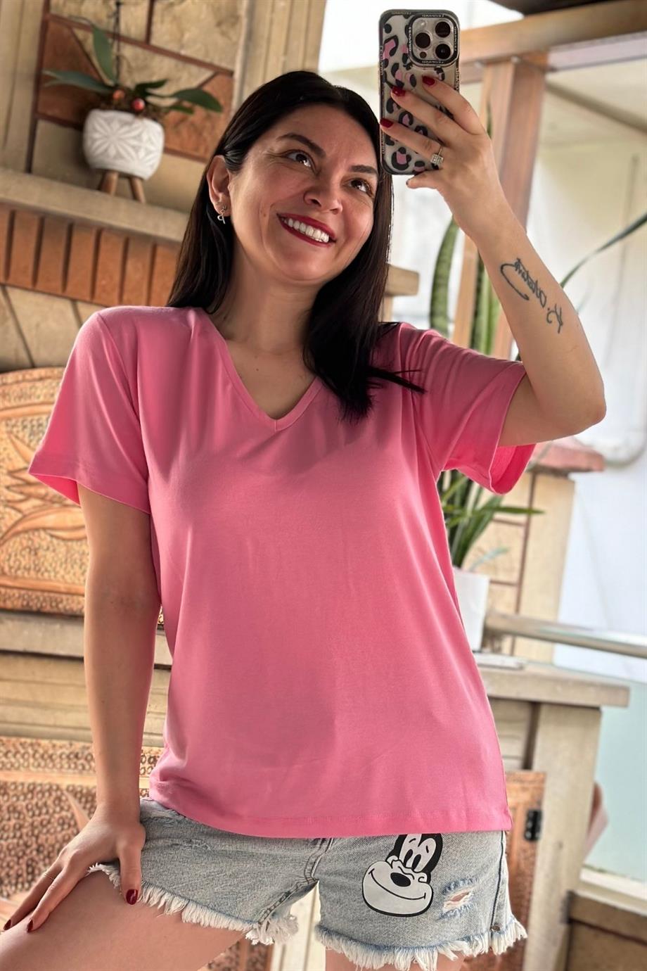 V Yaka Basic Tshirt PEMBE