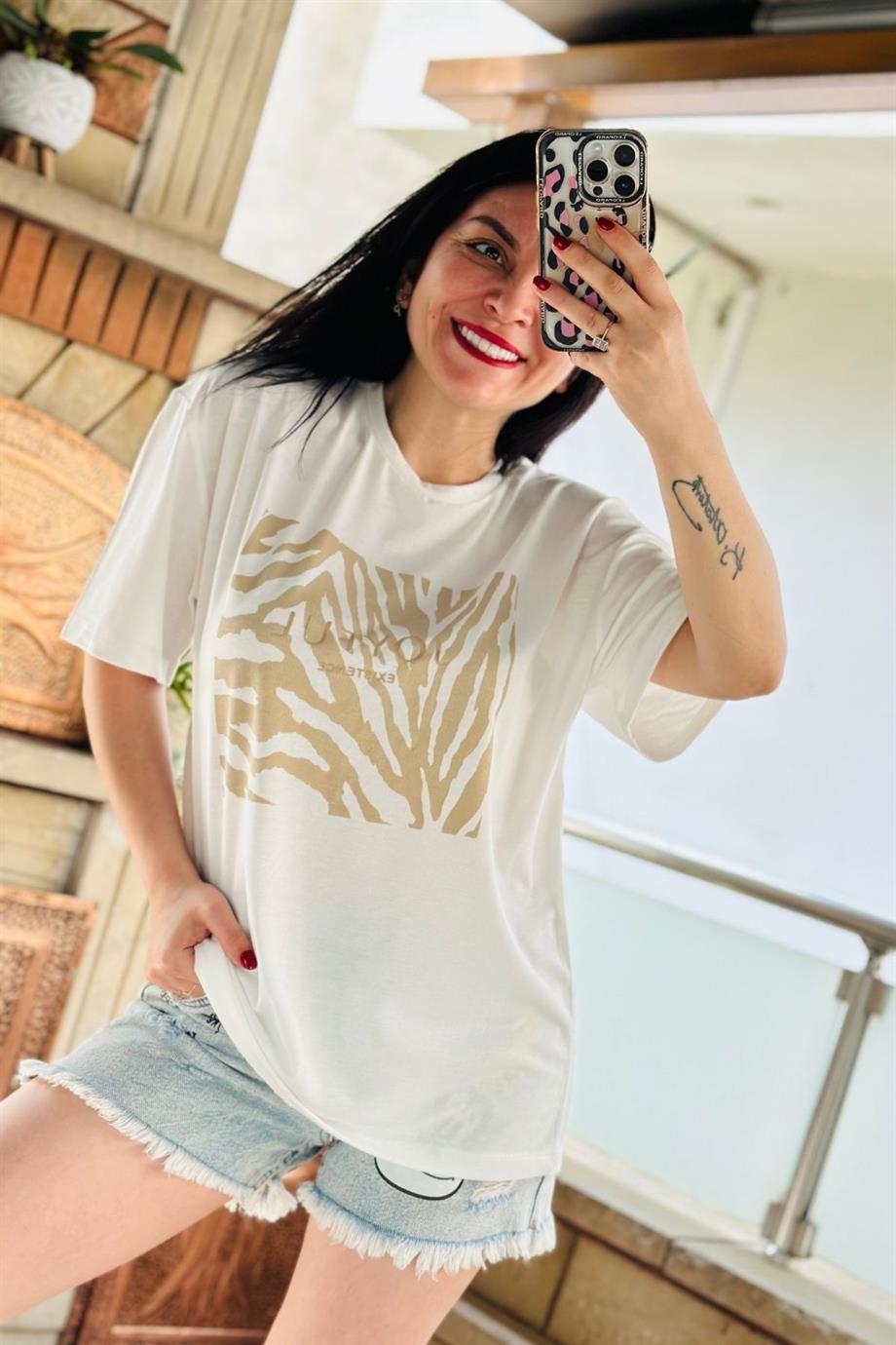 Bisiklet Yaka Önü Kare Zebra Baskılı Tshirt VİZON
