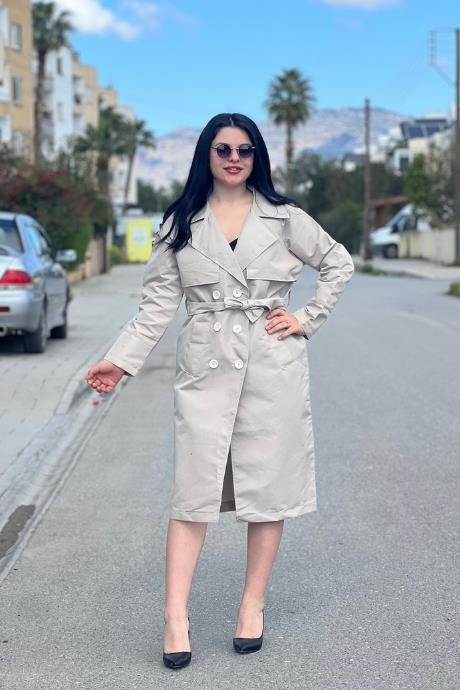 Önü Düğmeli Yanları Cepli  Trençkot