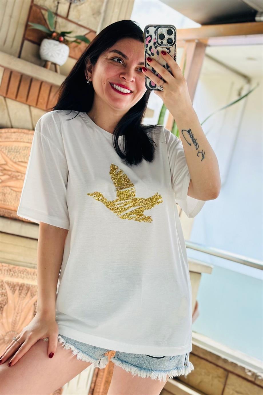 Bisiklet Yaka Pullu Kuş İşlemeli Tshirt SARI