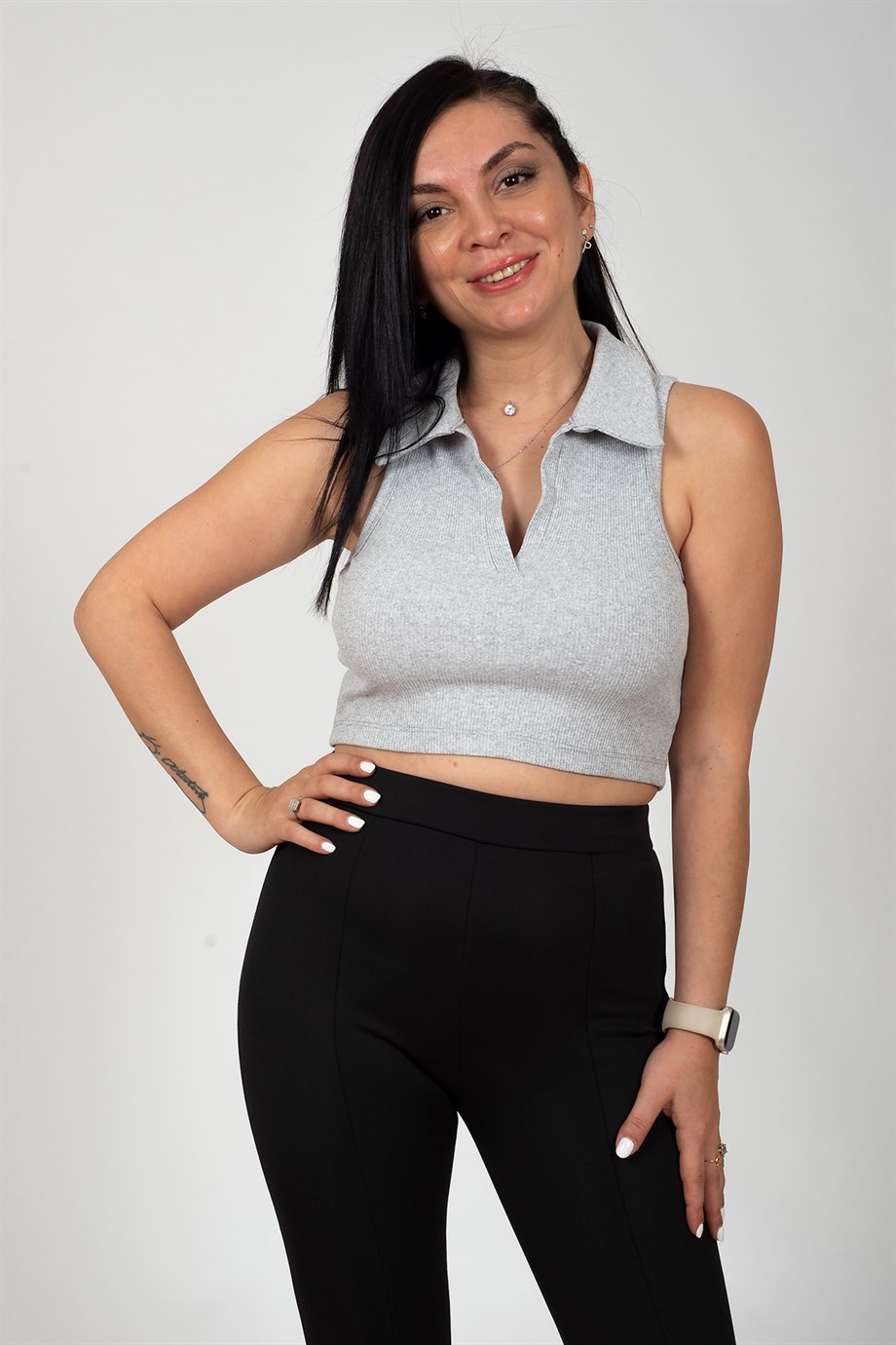 Gri V Dekolte Yakalı Kaşkorse Bluz