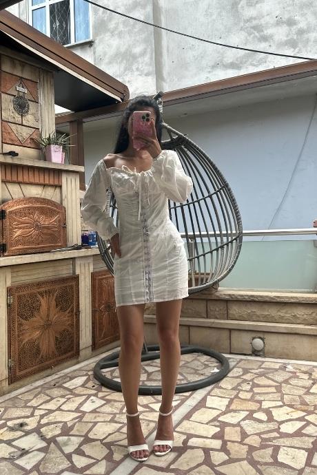 Balon Kol Detaylı Çıtçıtlı Korseli Elbise Beyaz