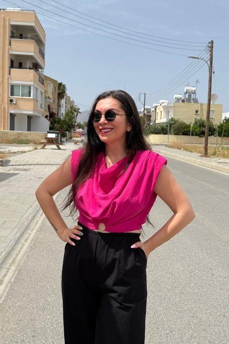 Omuz Vatkalı Bel Lastik Metal Halka Detaylı Crop Fuşya