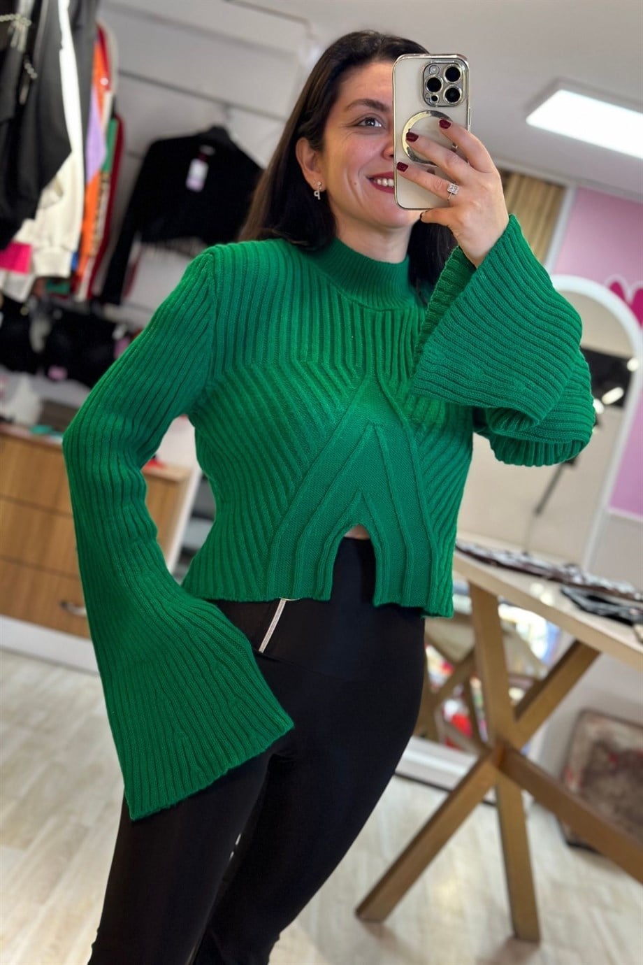 Dik Yaka On V Yırtmaçlı Kol İspanyol Triko Crop Bluz Yeşil