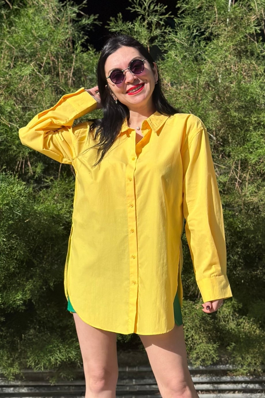 Düğmeli Yırtmaç Detaylı Oversize Poplin Gömlek Sarı