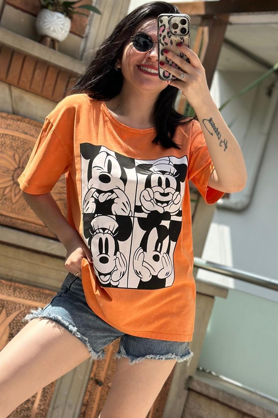 Bisiklet Yaka Çizgi Karakter Baskılı Tshirt TURUNCU