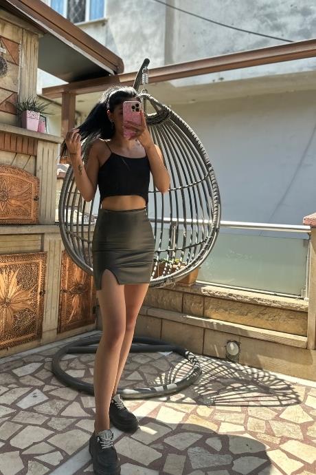 Mini Yırtmaç Detaylı Beli Gizli Fermuar Deri Etek Haki