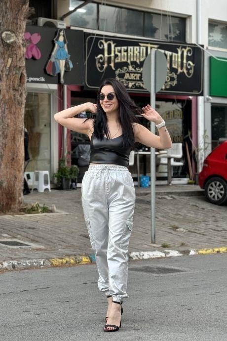 Bel Lastik İp Detaylı Kargo Cepli Bilek Lastikli Pantolon GÜMÜŞ