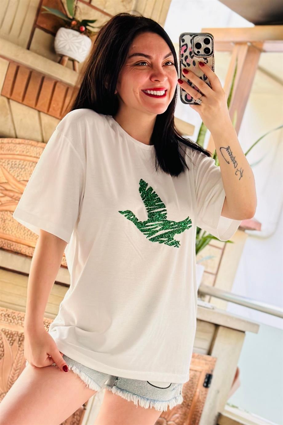 Bisiklet Yaka Pullu Kuş İşlemeli Tshirt ZÜMRÜT YEŞİL