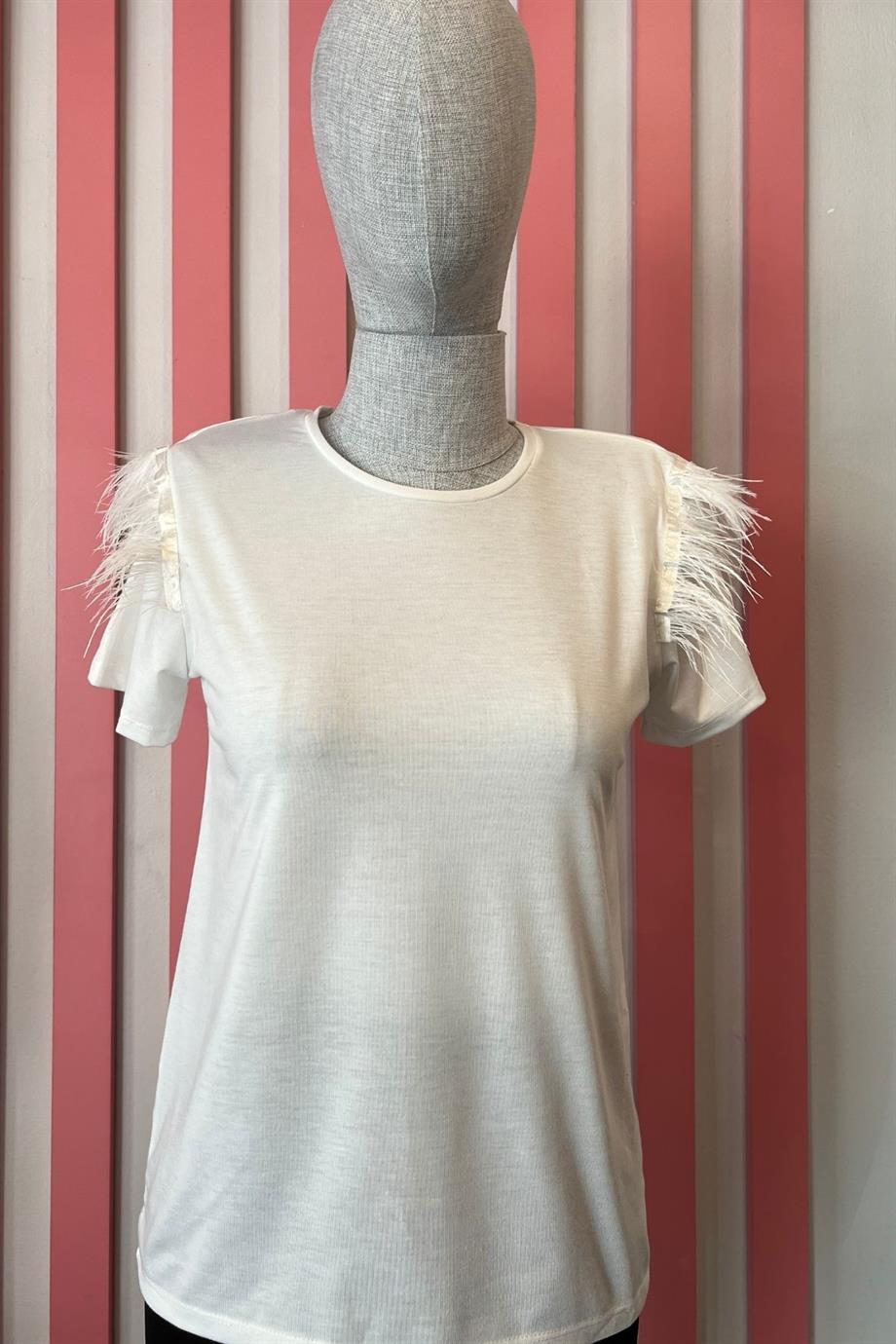Bisiklet Yaka Kol Tüy Detaylı Omuz Vatkalı Tshirt EKRU
