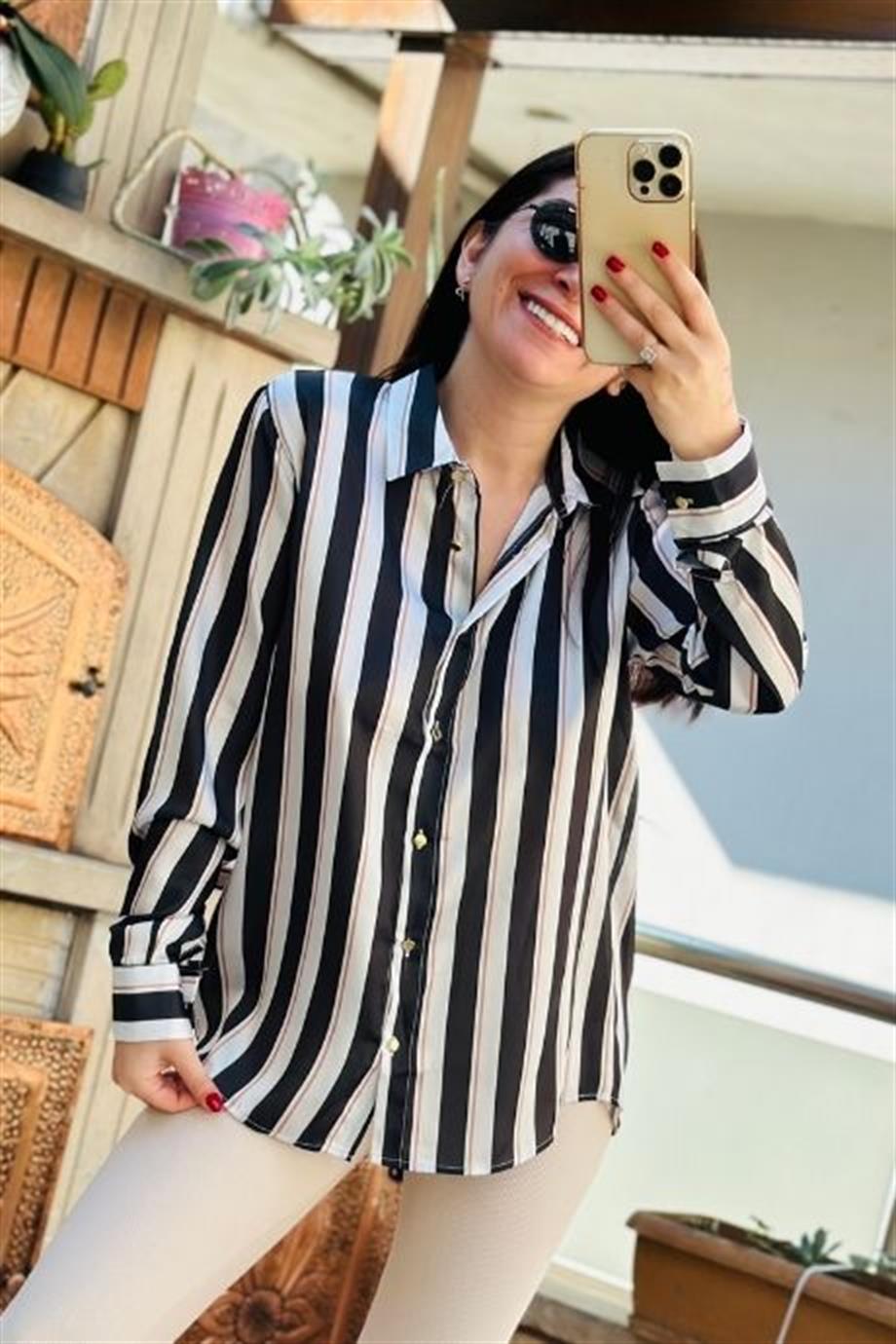 Ön Düğmeli Şeritli Saten Gömlek SİYAH