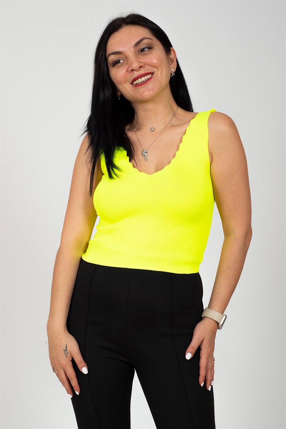 Sarı V Yaka Merdiven Yaka Detaylı Triko Bluz