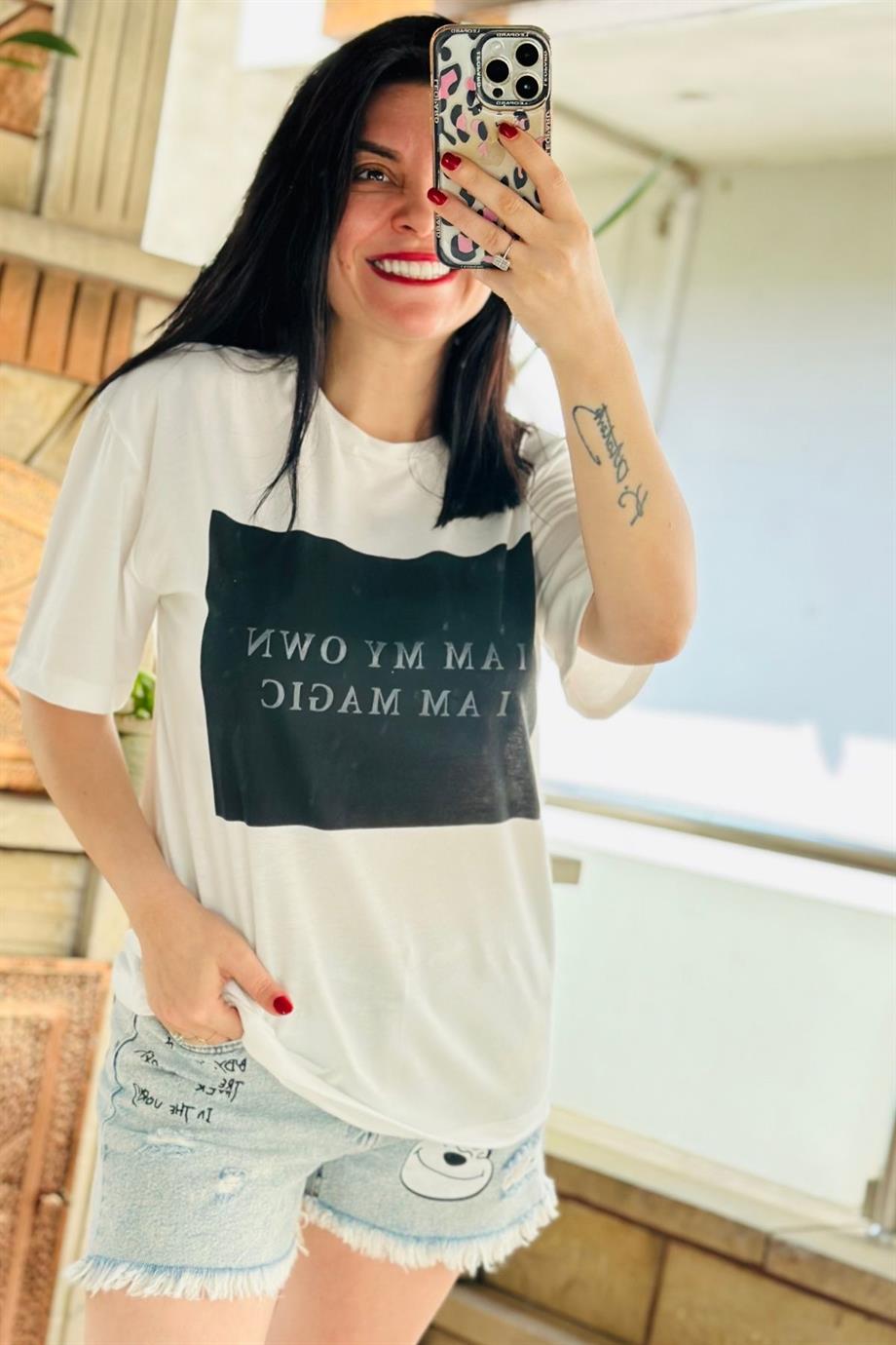 Bisiklet Yaka Kare Yazı Baskılı Tshirt SİYAH