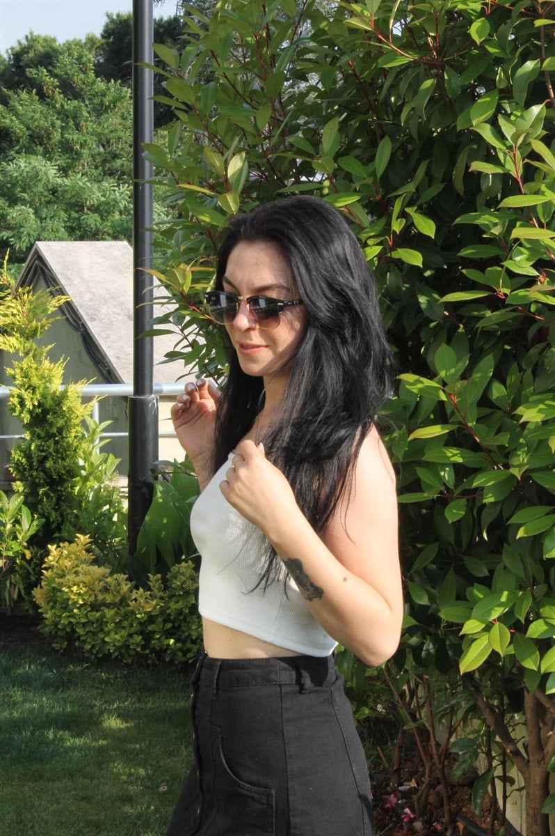 Bej Crop Top