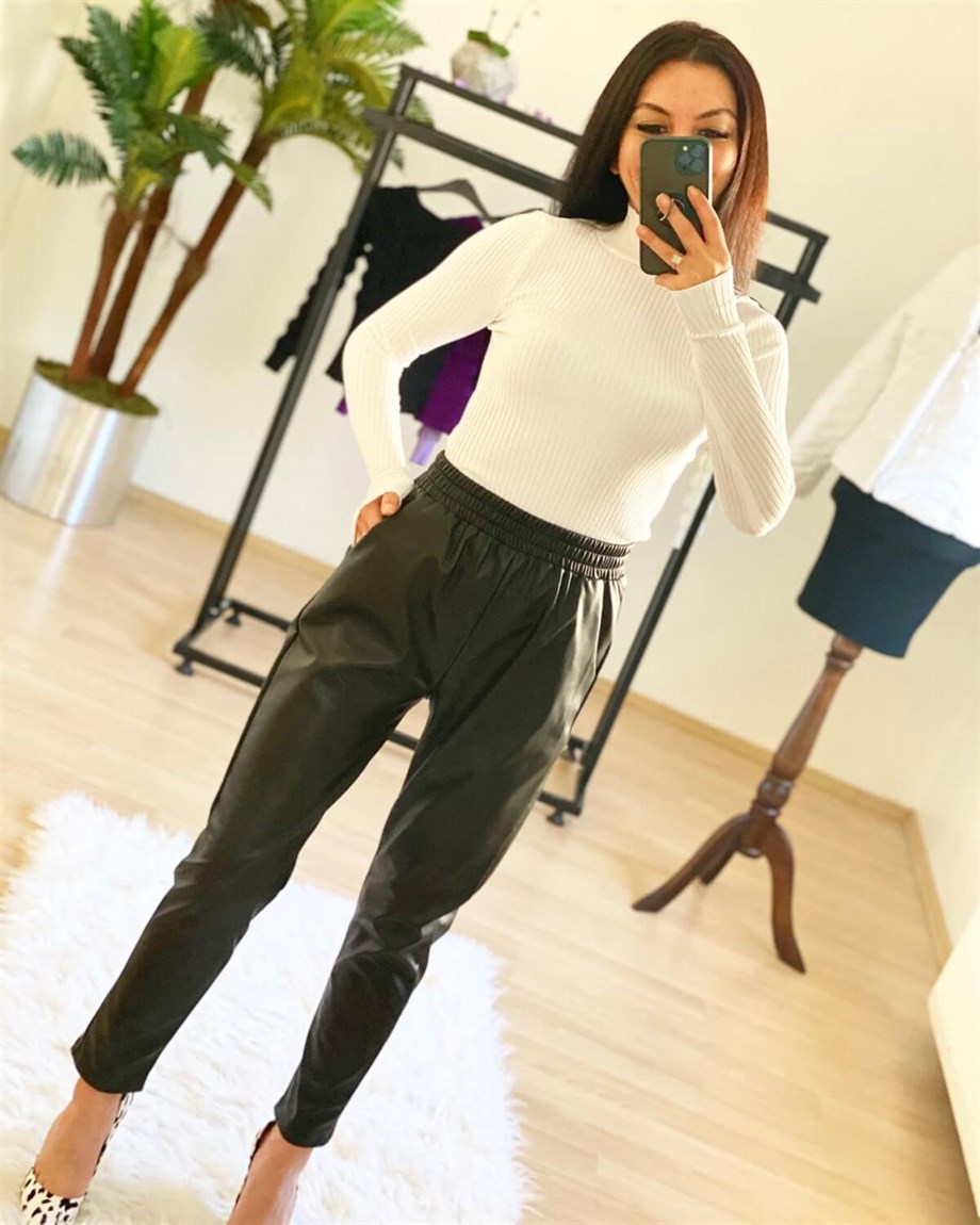 Beli Lastikli Cepli Havuç Model Suni Deri Pantolon