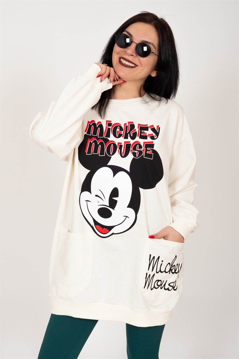 Beyaz Bisiklet Yaka Ön Karakter Baskı Detaylı Büyük Cepli Oversize Sweatshirt