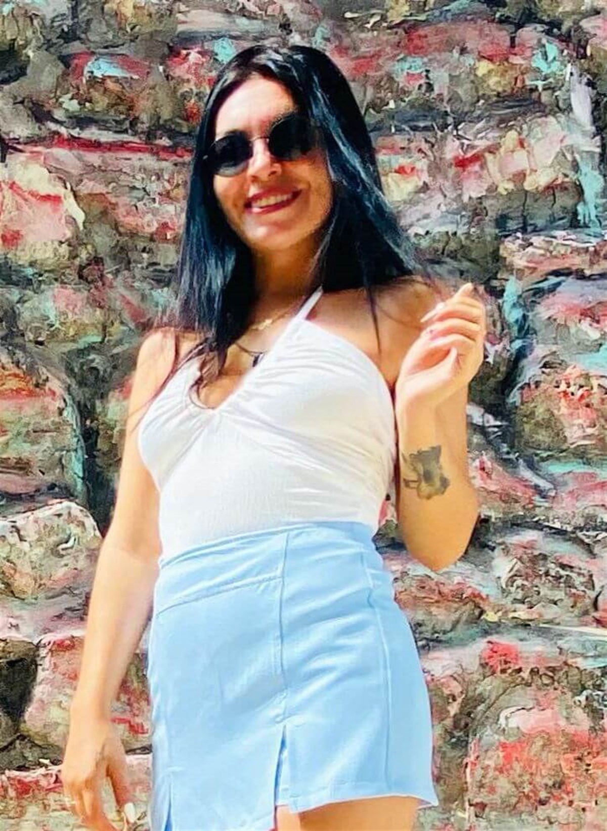Boyundan Bağlamalı Göğüs Büzgü Detaylı Beyaz Bluz