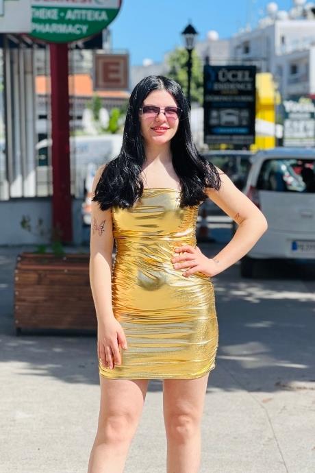 Straplez Yanları Büzgülü Parlak Kumaş Miini Elbise