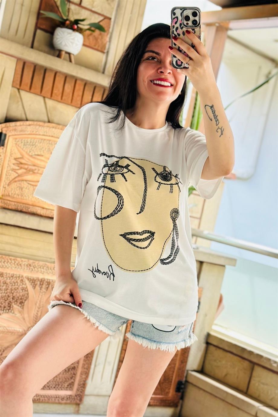 Bisikelt Yaka Patates Surat Tshirt EKRU