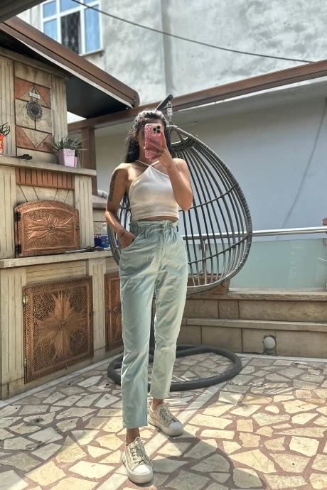 Bel Lastik Detaylı Mom Jean Buz mavi