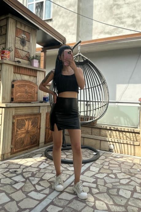 Yüksek Bel Tek Yırtmaç Detaylı Deri Etek Siyah