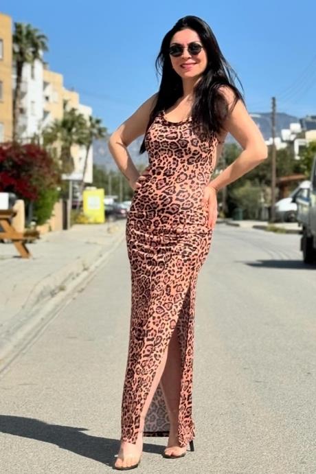 Sırt Dekolte Çarpraz Zincir Detaylı Degaje Yaka Elbise Leopar