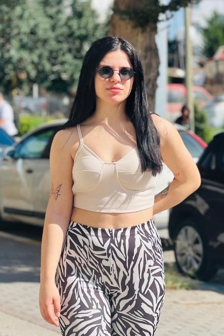 İnce Askılı Dikiş detaylı Crop Bluz