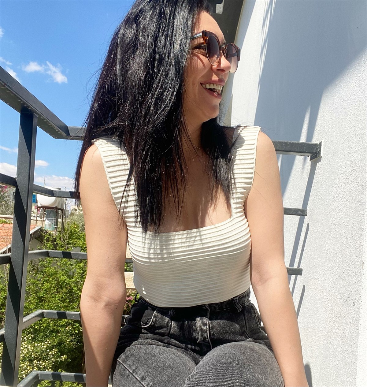 Fitilli Kalın Askılı Ekru Crop Top