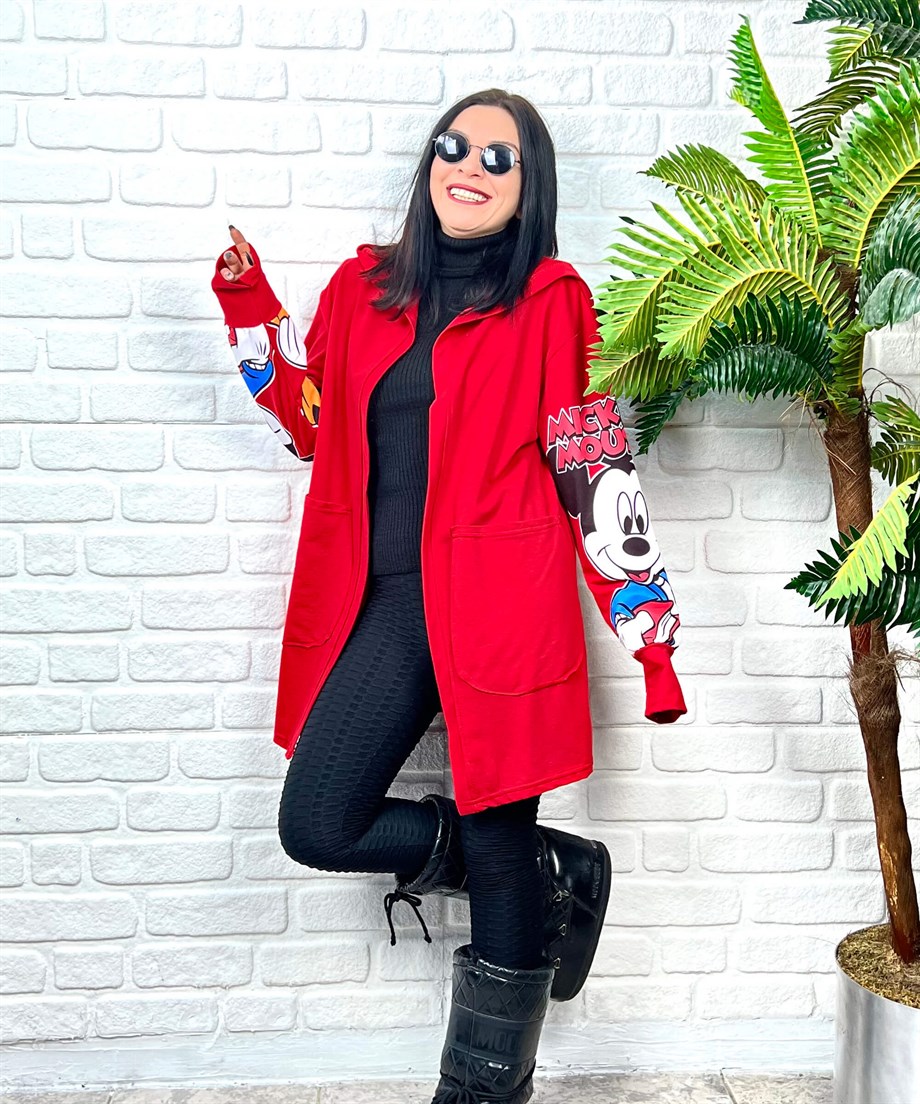Kırmızı Kapüşonlu Arkası ve Kolu Çizgi Karekter Baskılı Kimono