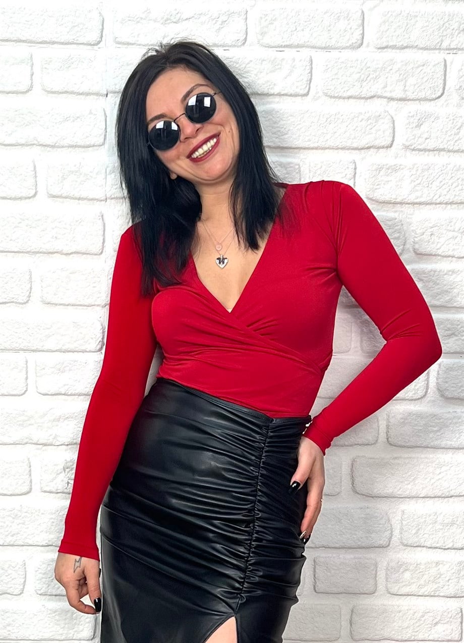 Kırmızı Kruvaze Yaka Çıt Çıt Kapamalı Body Süet Uzun Kol Zıbın Bluz