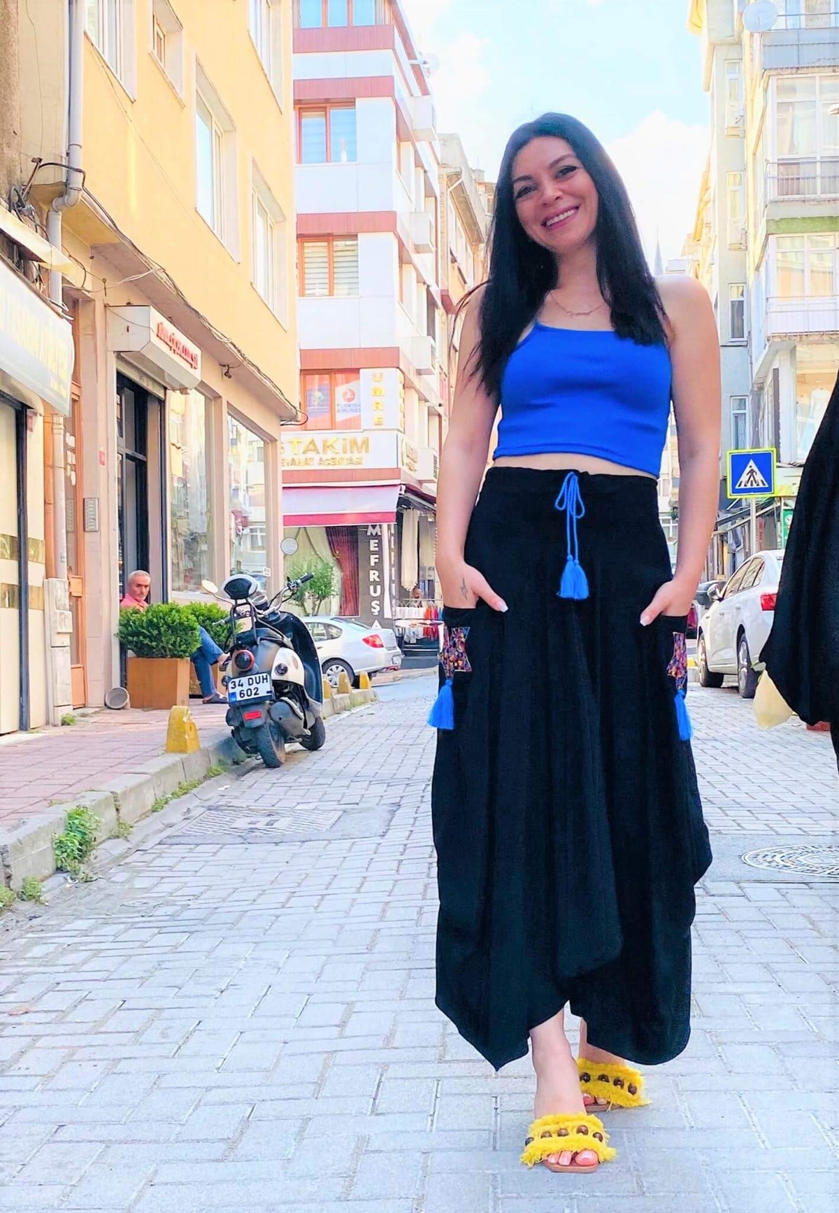 Nakış İşlemeli Püskül Detaylı %100 Viscon Şalvar Etek