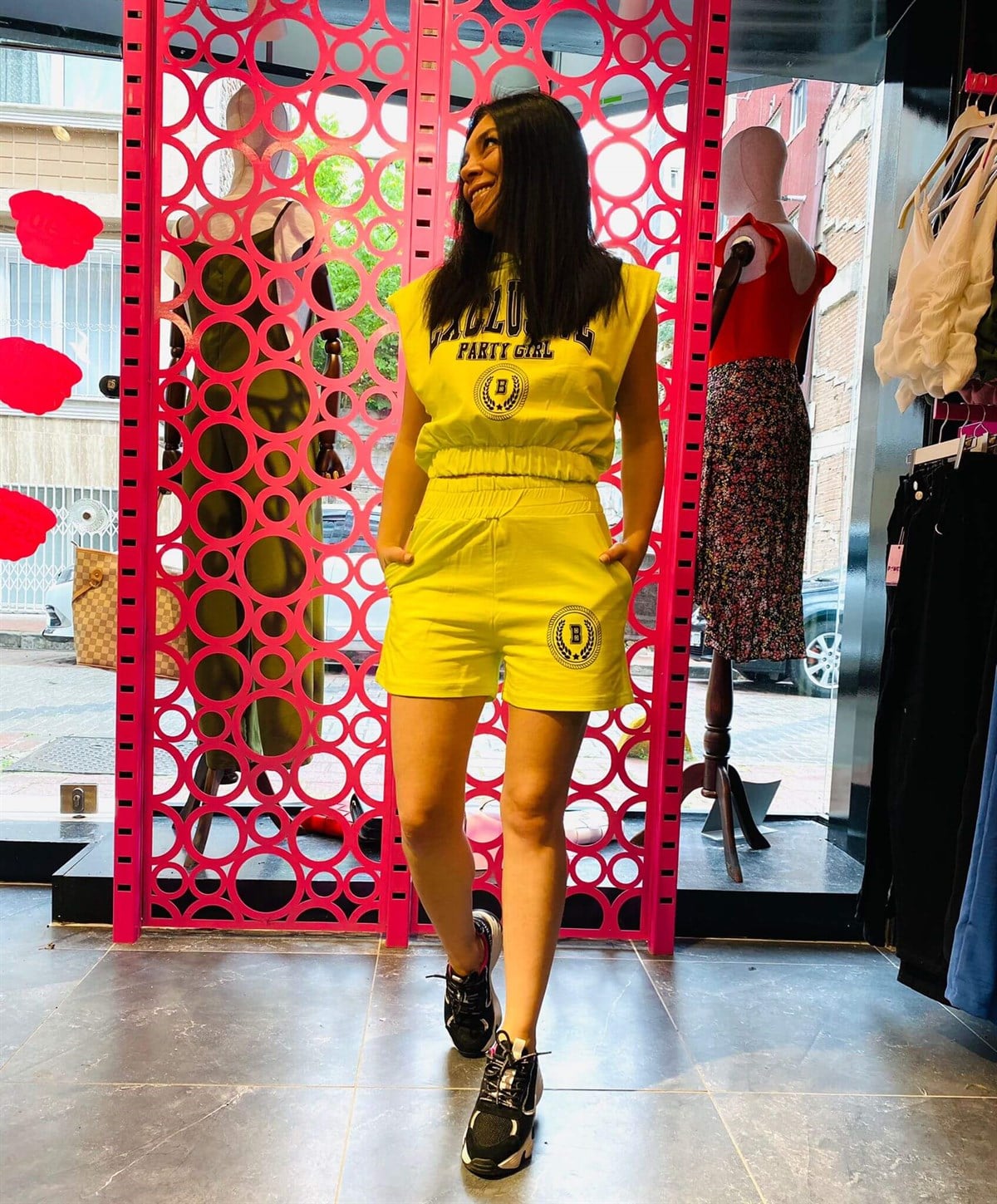 Neon Exclusive Şortlu Rahat Kalıp Takım