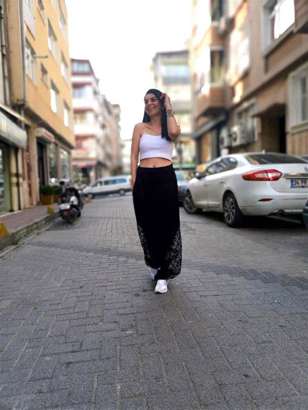 Paçası Güpür Tasarım Kemerli %100 Viscon Şalvar Pantolon