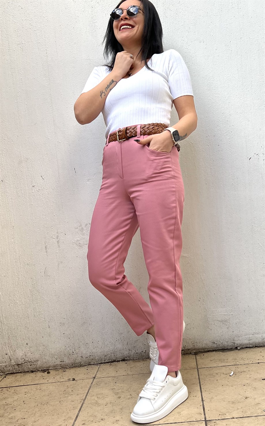 Pembe Beli Lastikli Örgü Kemer Dahil Keten Pantolon