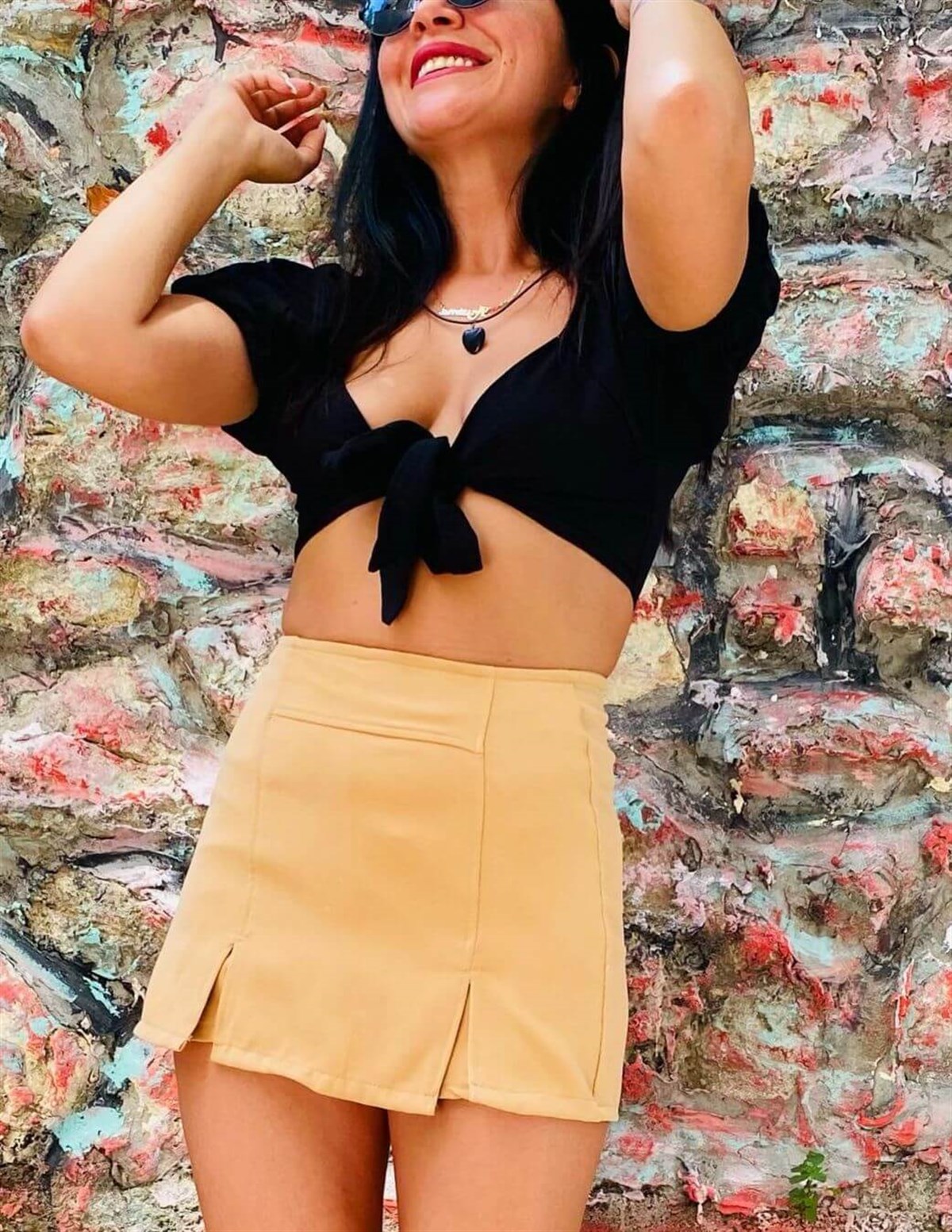 Siyah Ham Keten Tasarım Crop Bluz