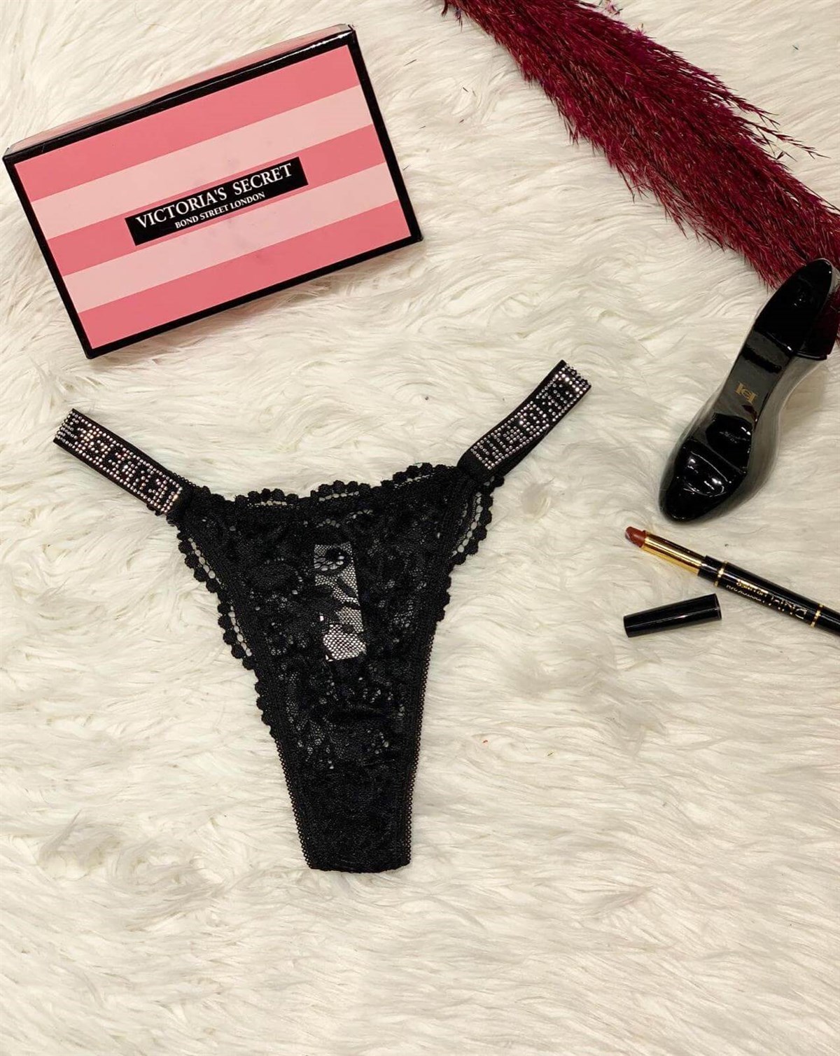 Siyah Taş Detaylı Brezilya Model String Tanga