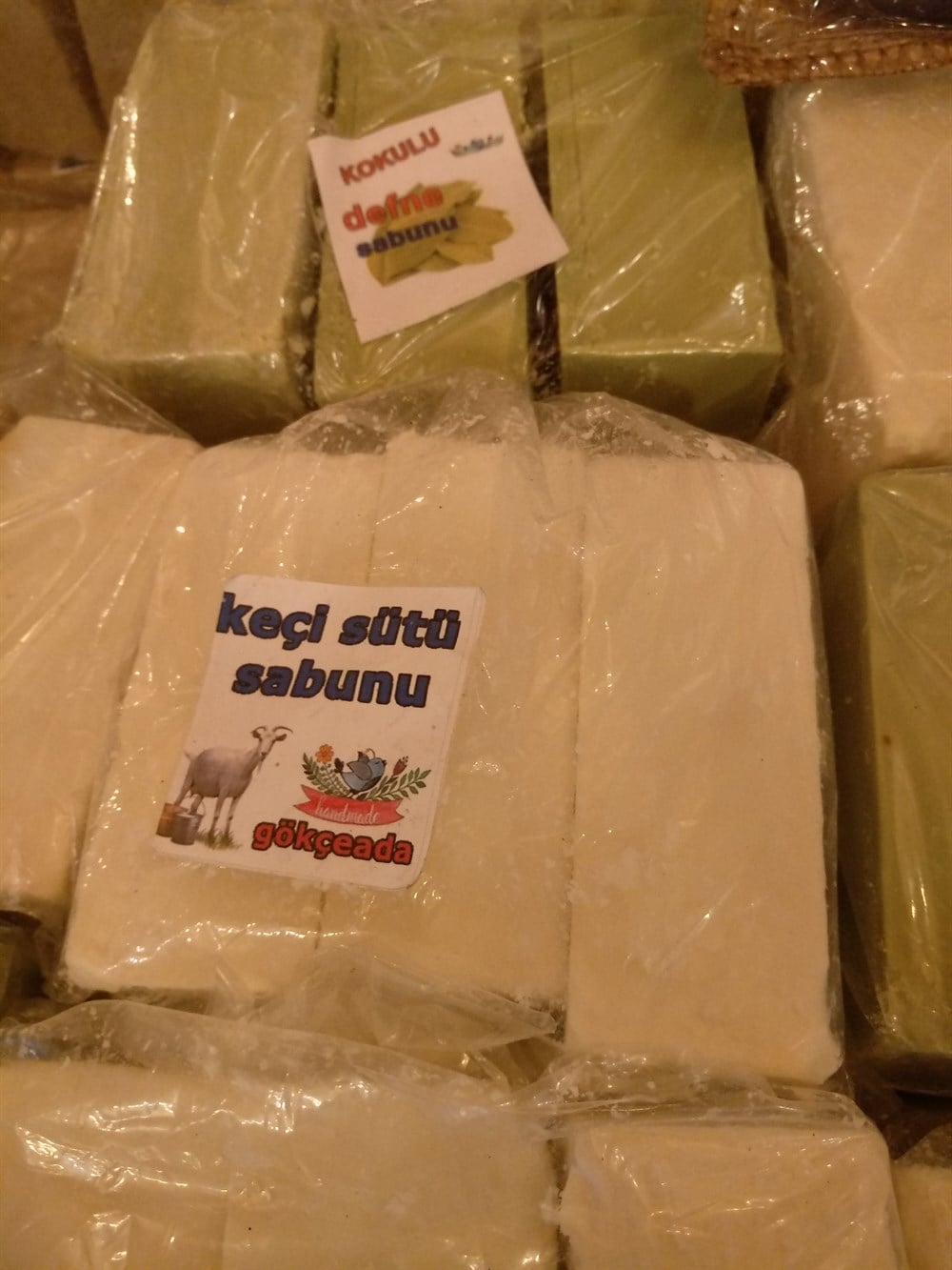ÜÇLÜ SET KEÇİ SÜTLÜ ZEYTİNYAĞI SABUNU KÖY TİPİ-KESME