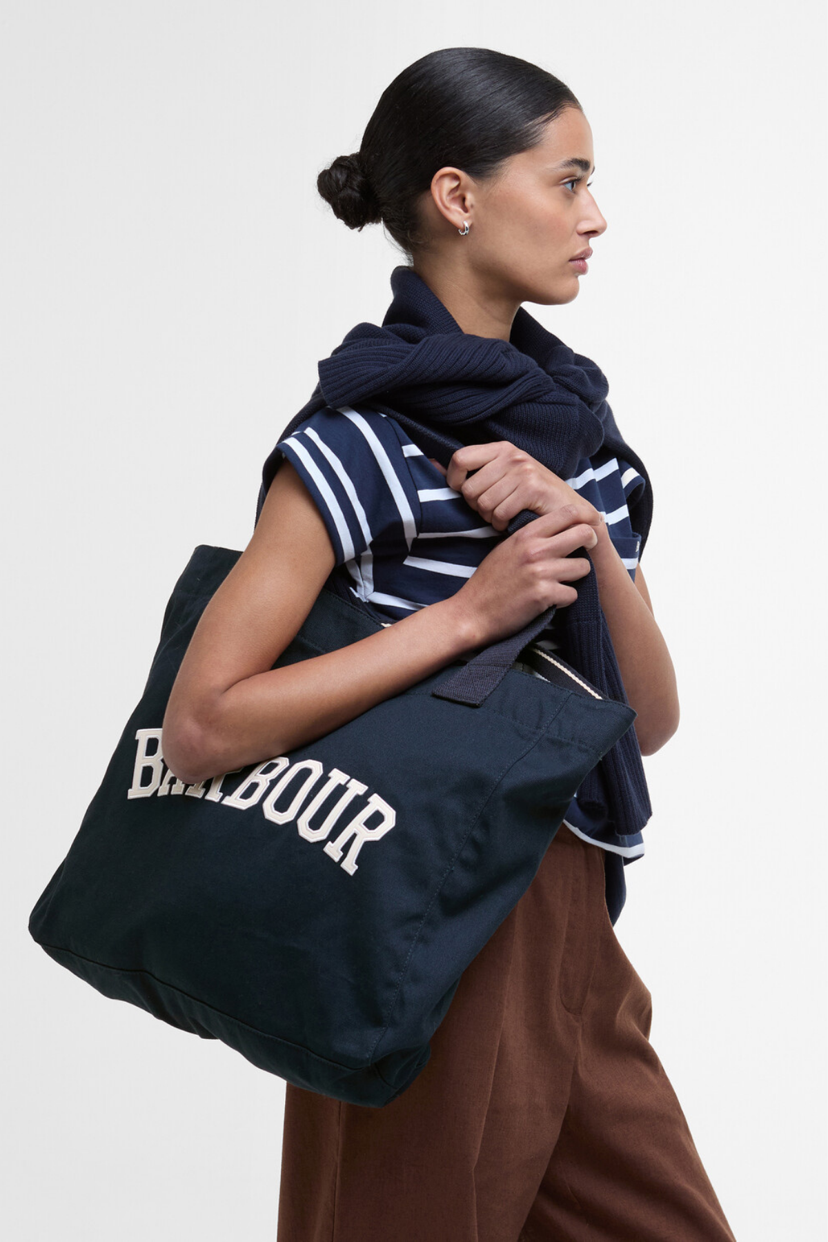 Barbour Logo Holiday Plaj Çantası NY91 Navy/Stone