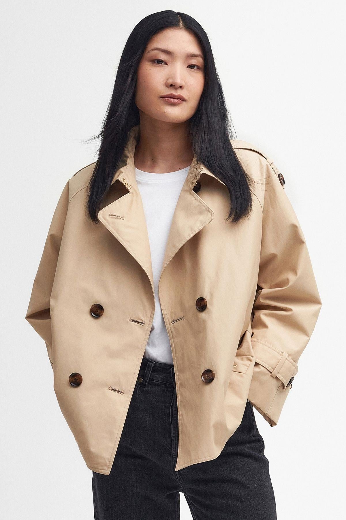 Barbour Annie Showerproof Cropped Trençkot BE52 Safari/Primrose Hessian
