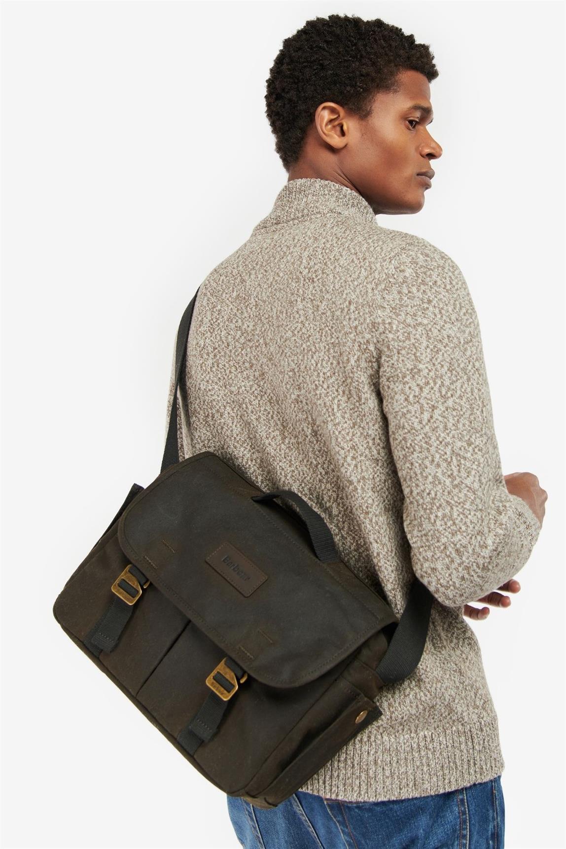 Barbour Essential Wax Omuz Çantası OL71 Olive