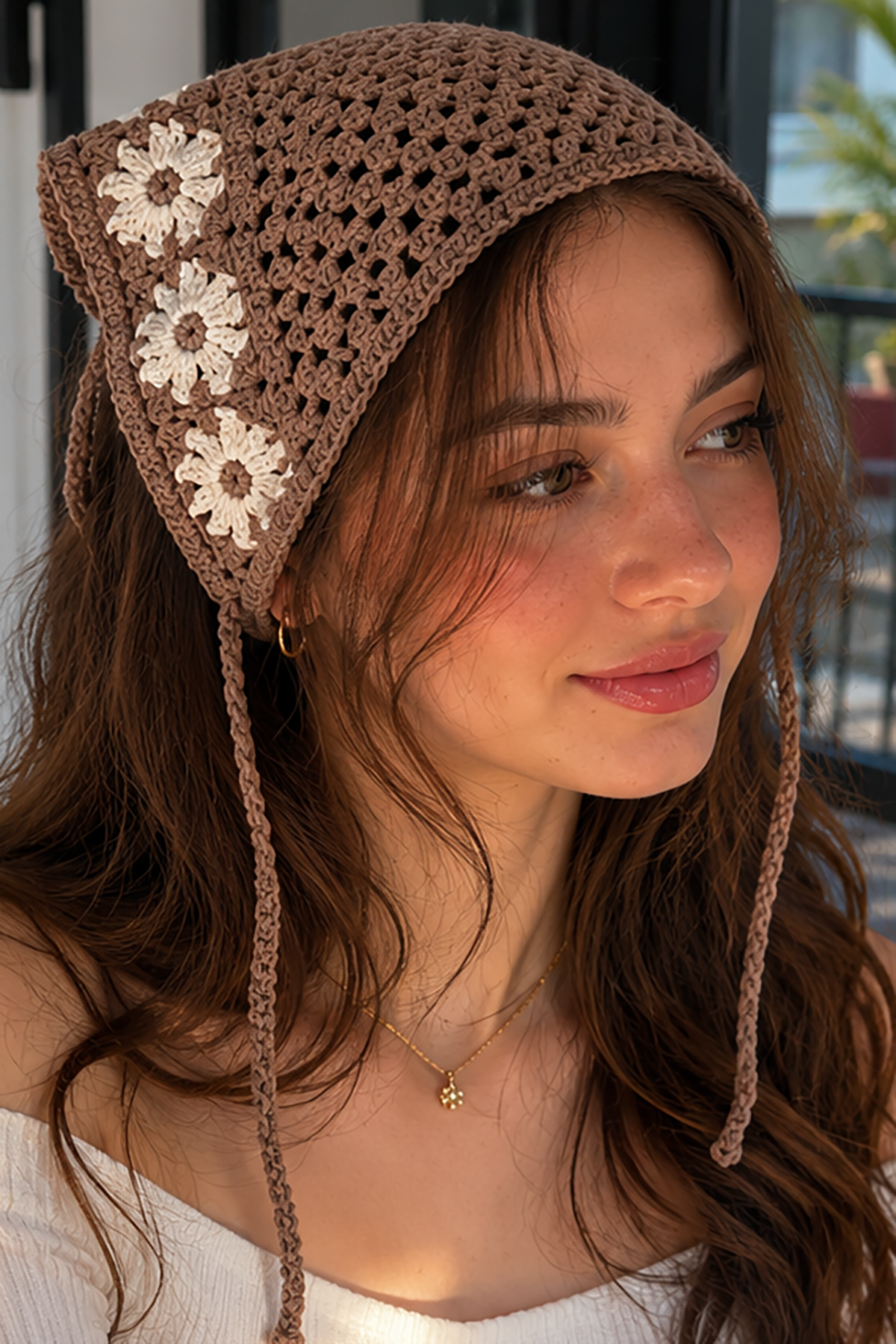 Kahverengi Renk Çiçek Desenli Örgü Saç Bandana