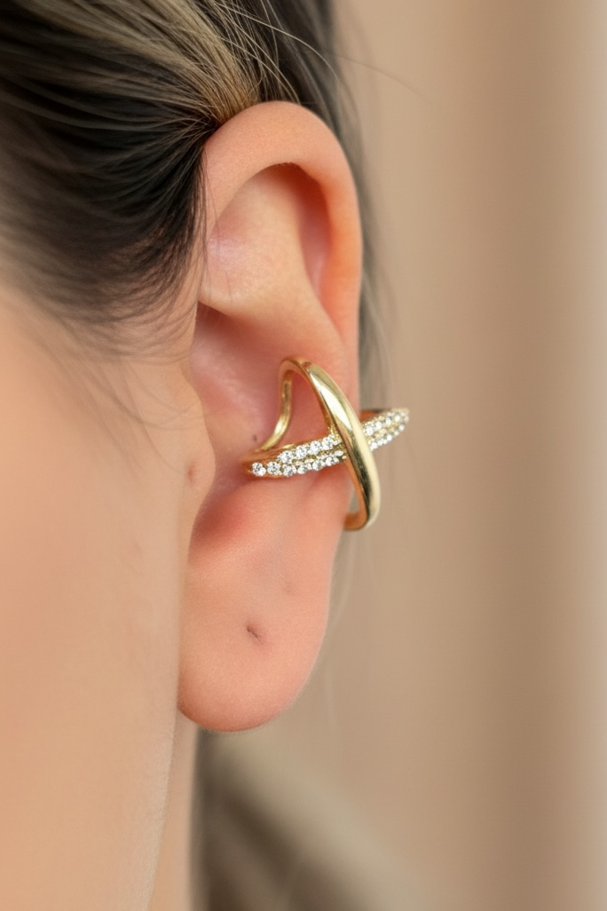 Altın Renk Taş Detaylı Çarpı Figürlü 14K Altın Kaplama TX Ear Cuff (Tek)