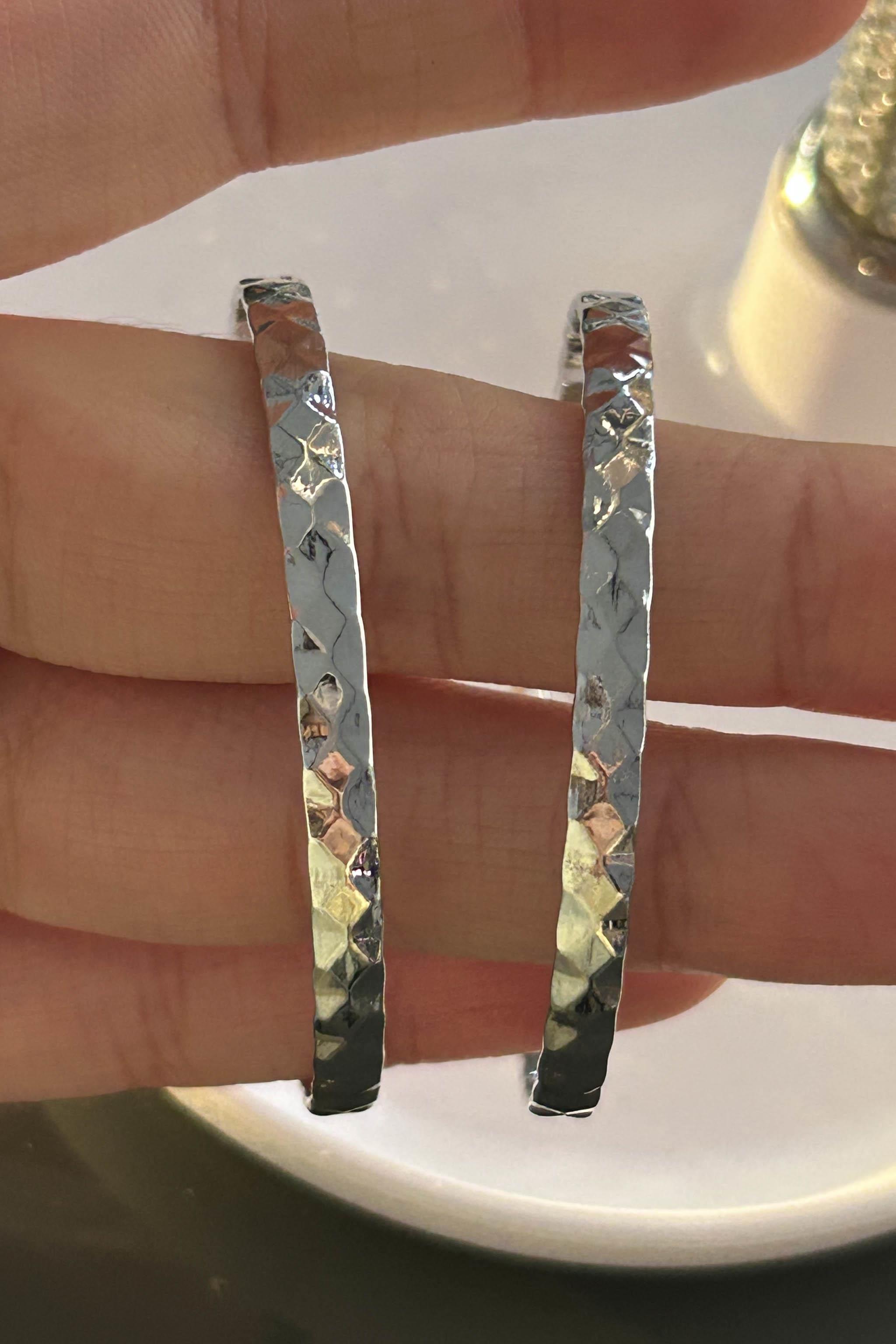 Gümüş Renk Halka Küpe (Çift)