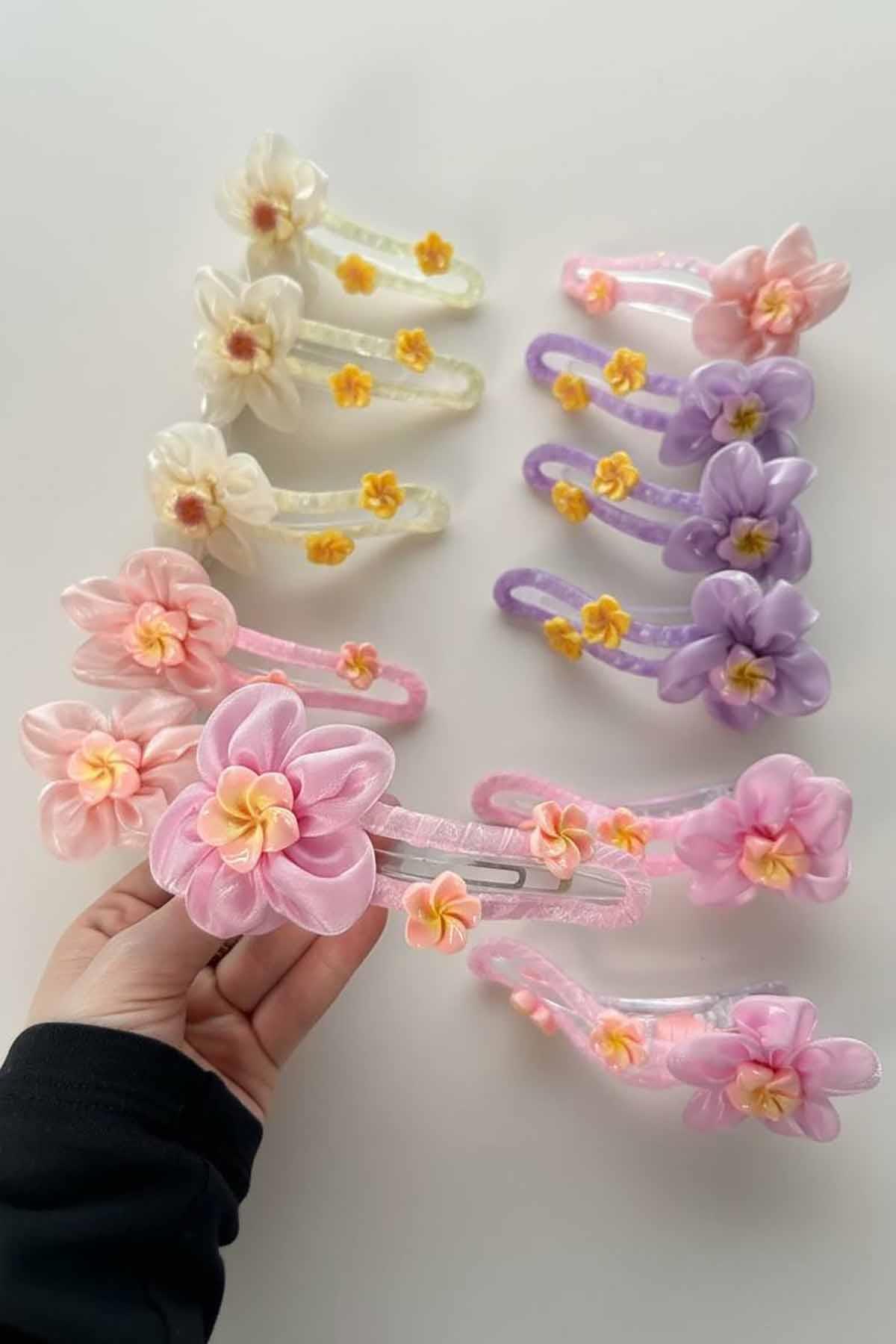 12li Karışık Renk Çiçek Figürlü Pens Toka Set