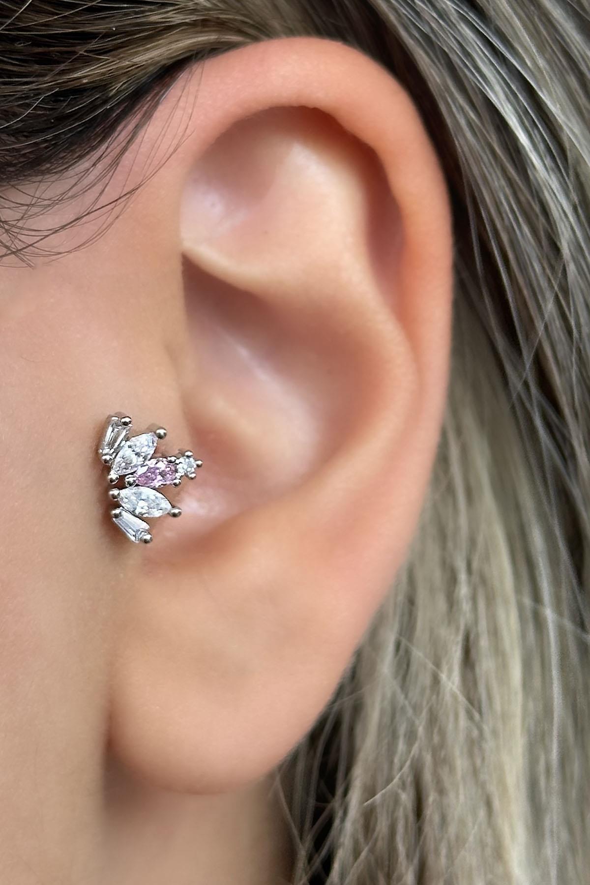 Gümüş Renk Taş Detaylı Çelik Tragus/Kıkırdak Küpe/Piercing (Tek)