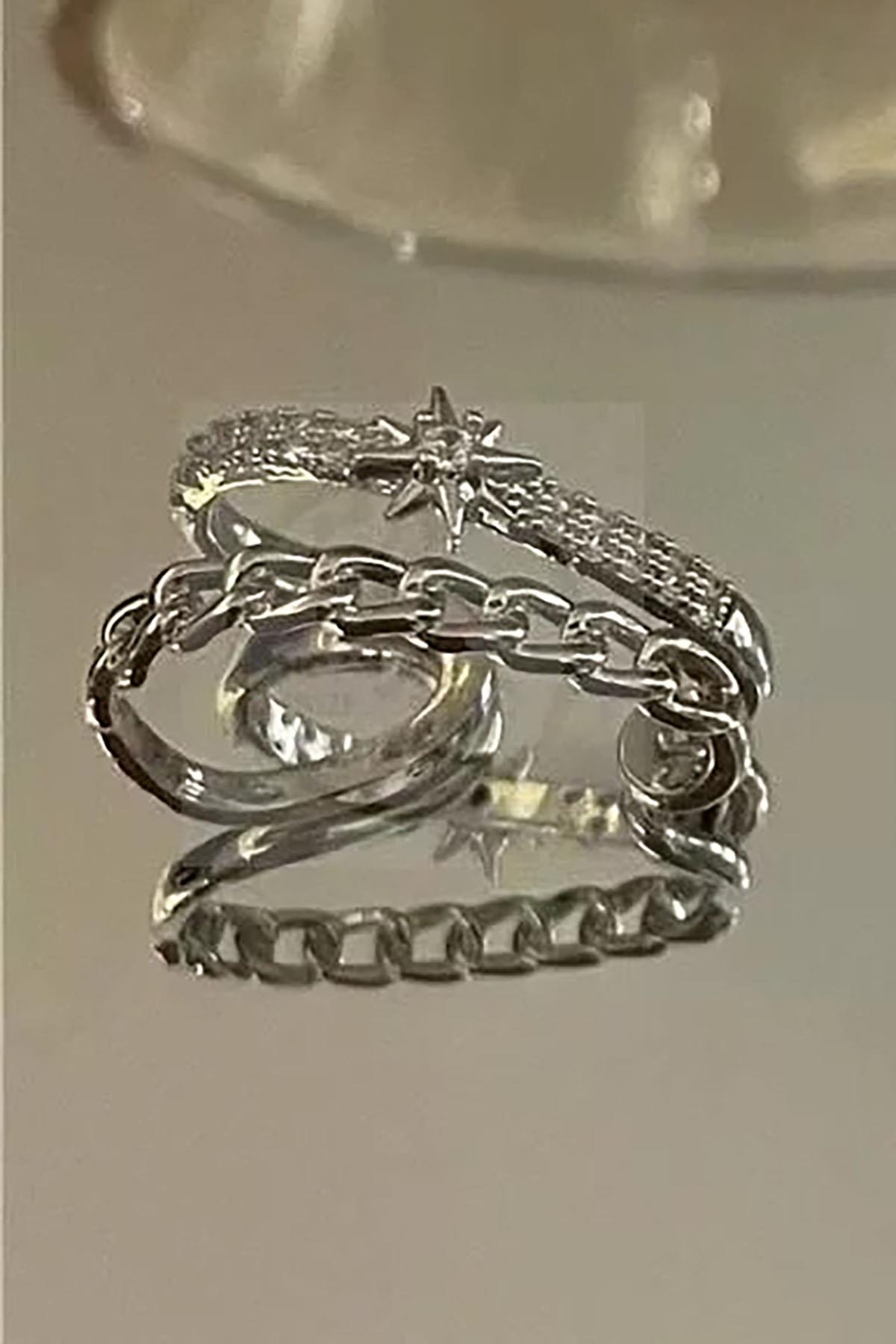 Gümüş Renk Yıldız Figürlü Taş Detaylı Ear Cuff (Tek)