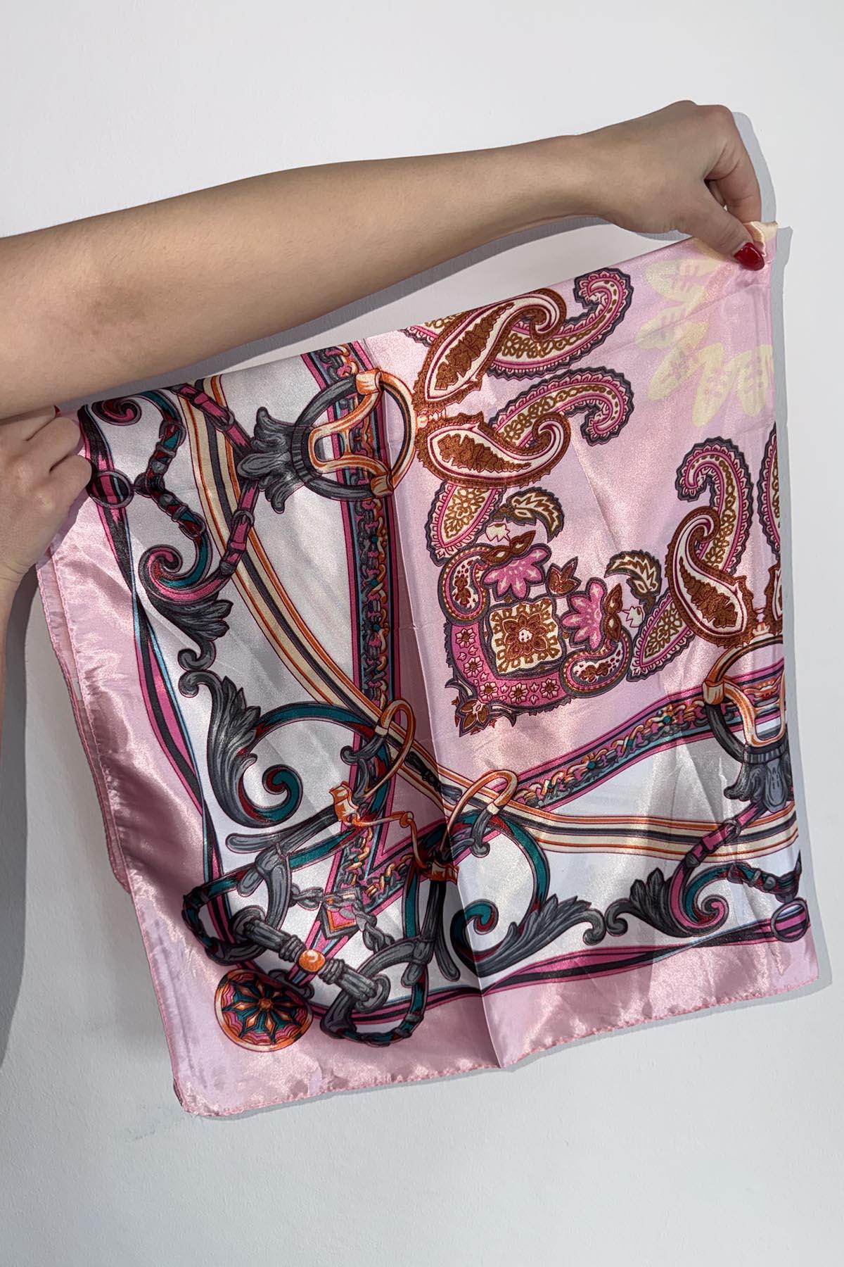 Pembe Renk Karışık Desenli Saten Şal/Fular