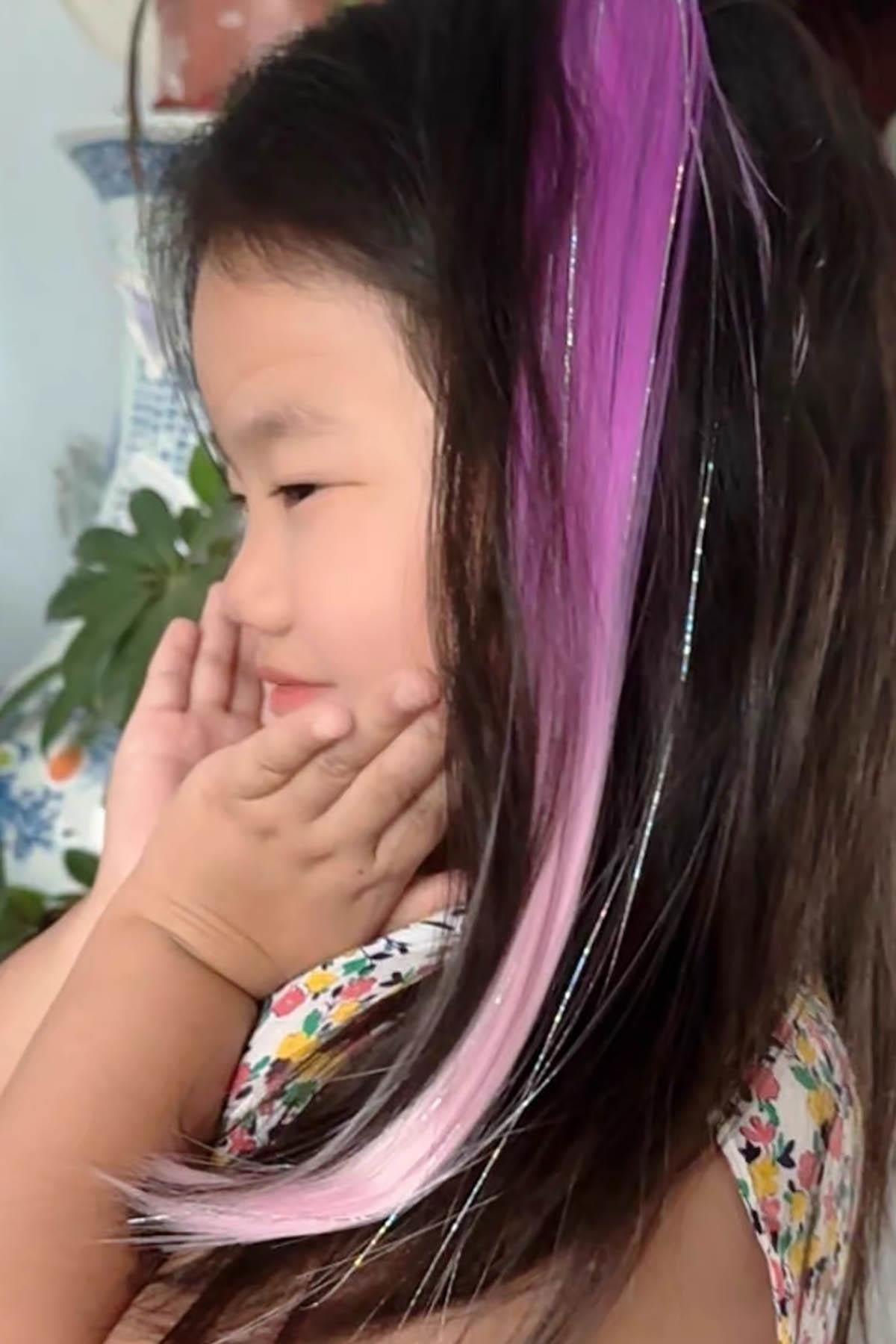 Mor Ve Pembe Renk Simli Yan Postiş (50cm)