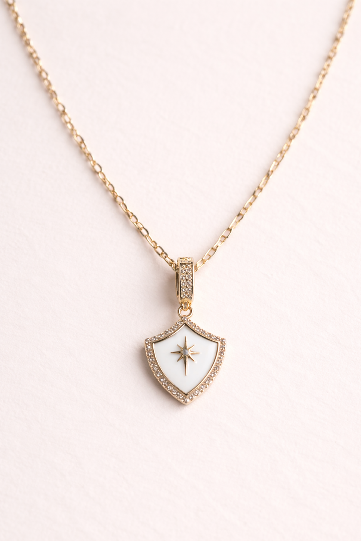 Altın Renk Çelik Y Kolye