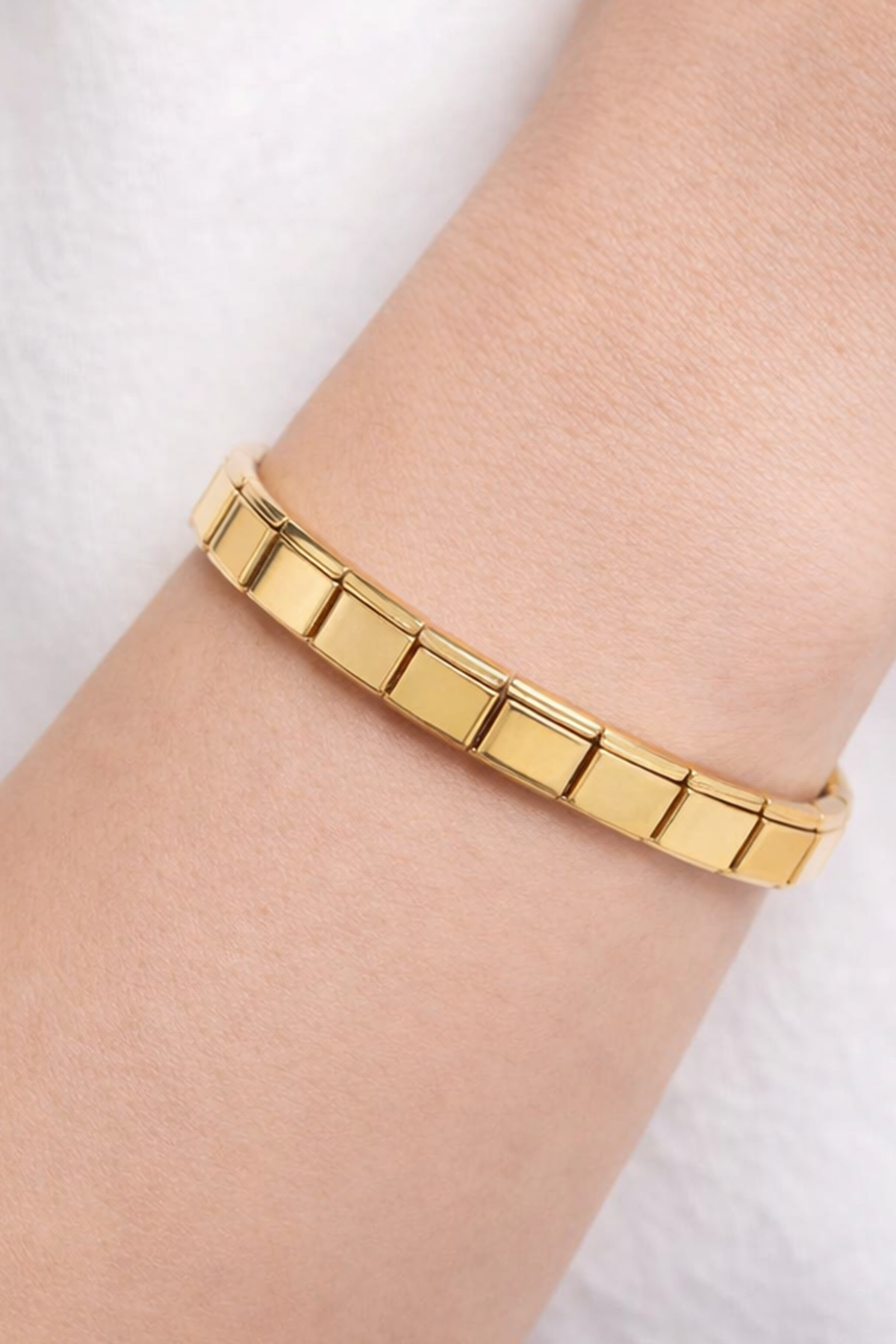 Altın Renk Çelik Nomination Bileklik